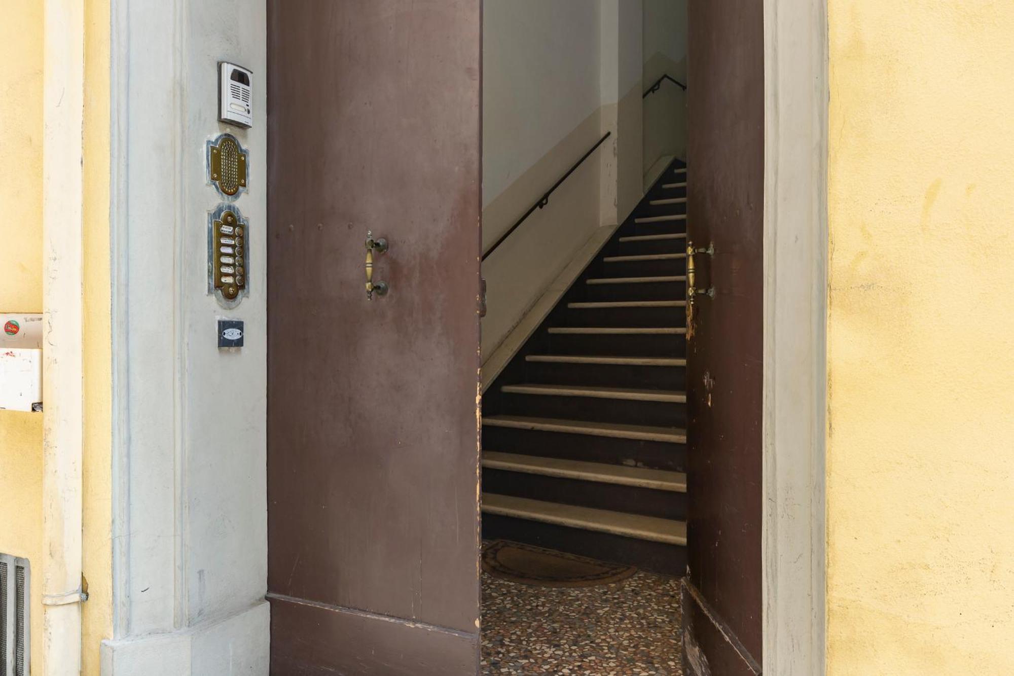 Apartment Amos - 5 Minutes From Piazza Maggiore Bolonha Exterior foto