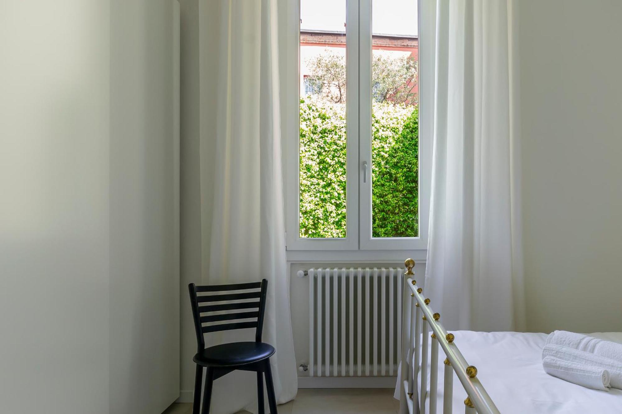 Apartment Amos - 5 Minutes From Piazza Maggiore Bolonha Exterior foto