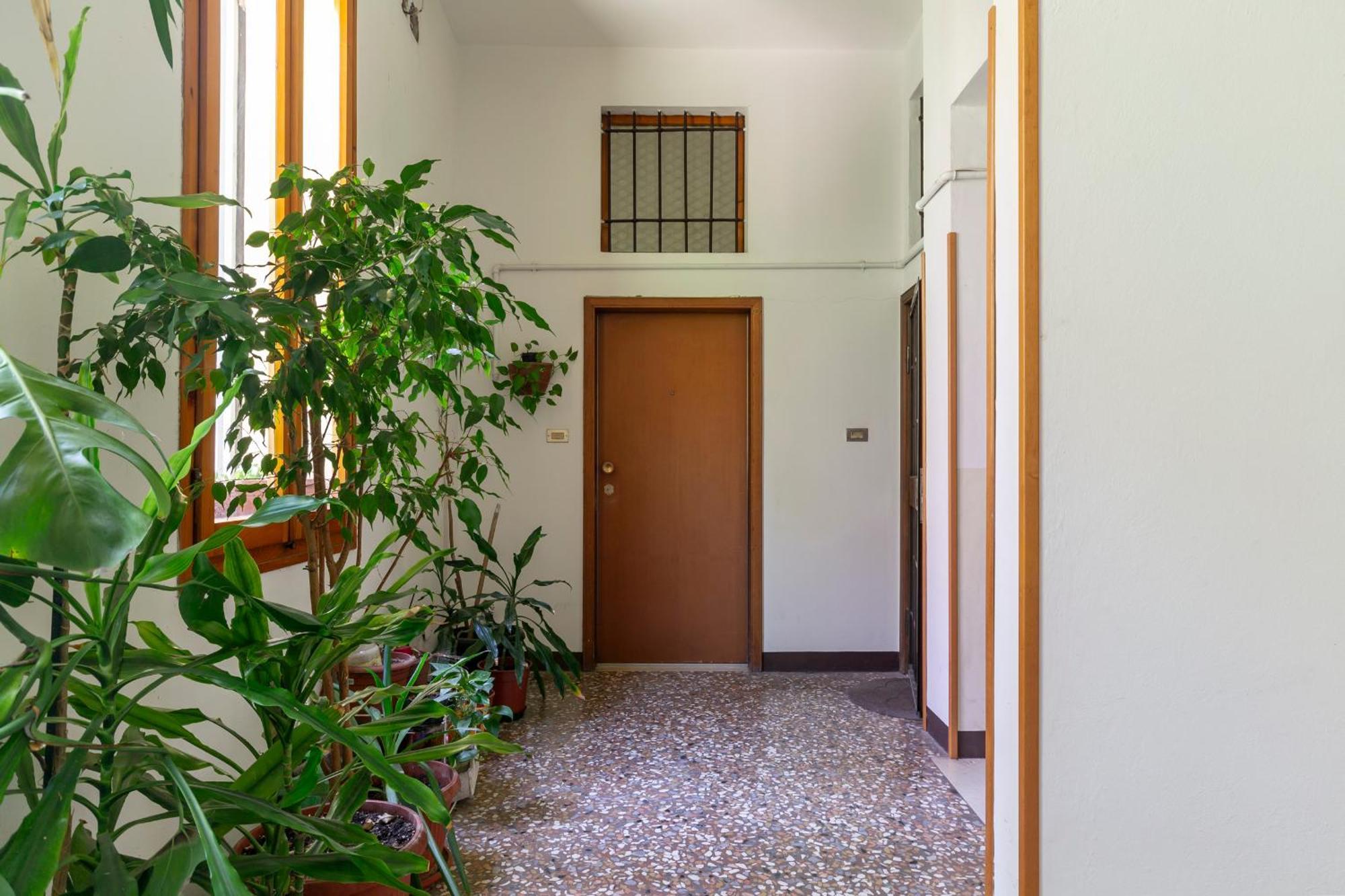 Apartment Amos - 5 Minutes From Piazza Maggiore Bolonha Exterior foto