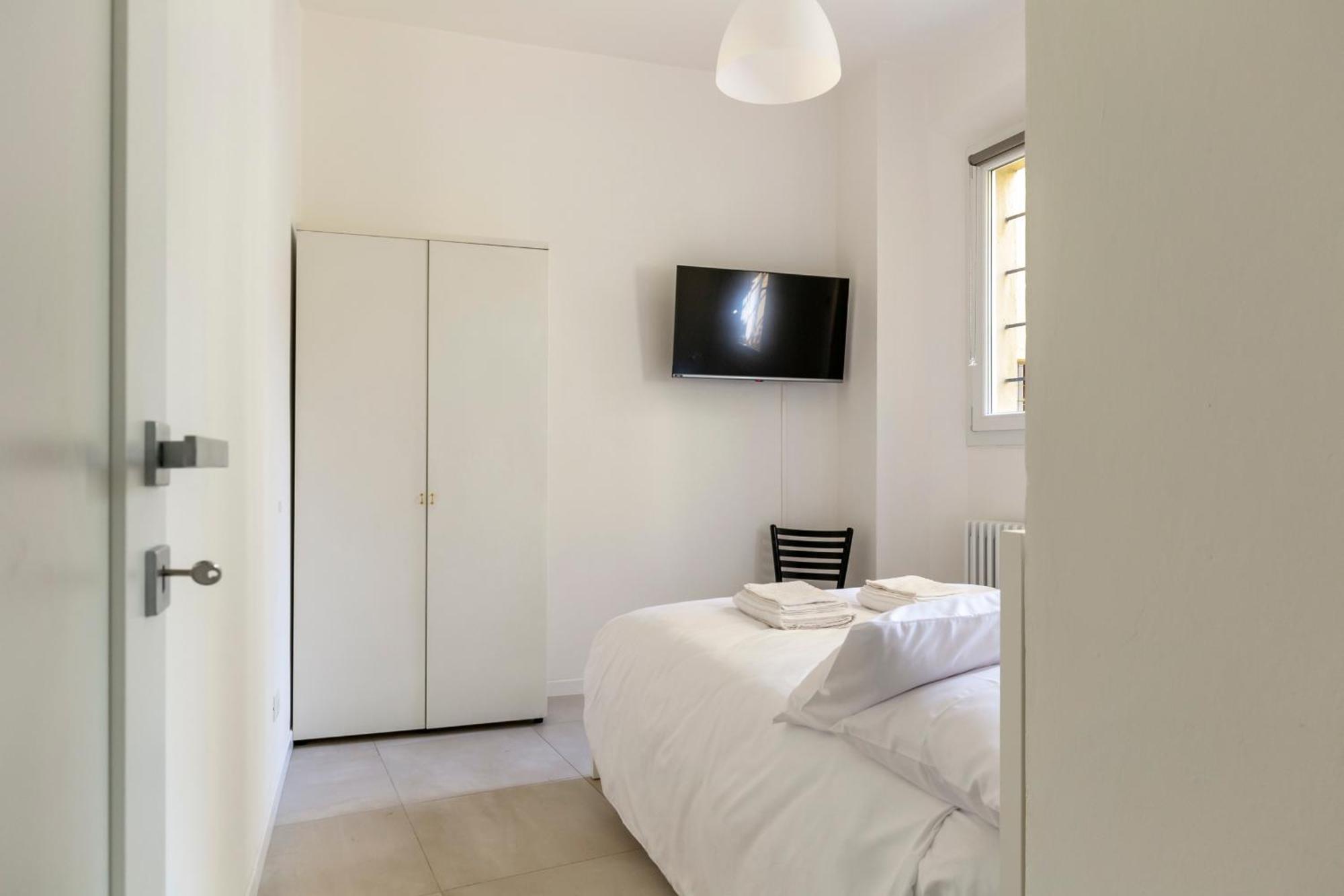 Apartment Amos - 5 Minutes From Piazza Maggiore Bolonha Exterior foto